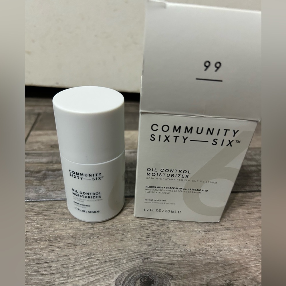 Community Sixty-Six Oil Control Moisturizer with Niacinamide 1.7fl oz New in Box